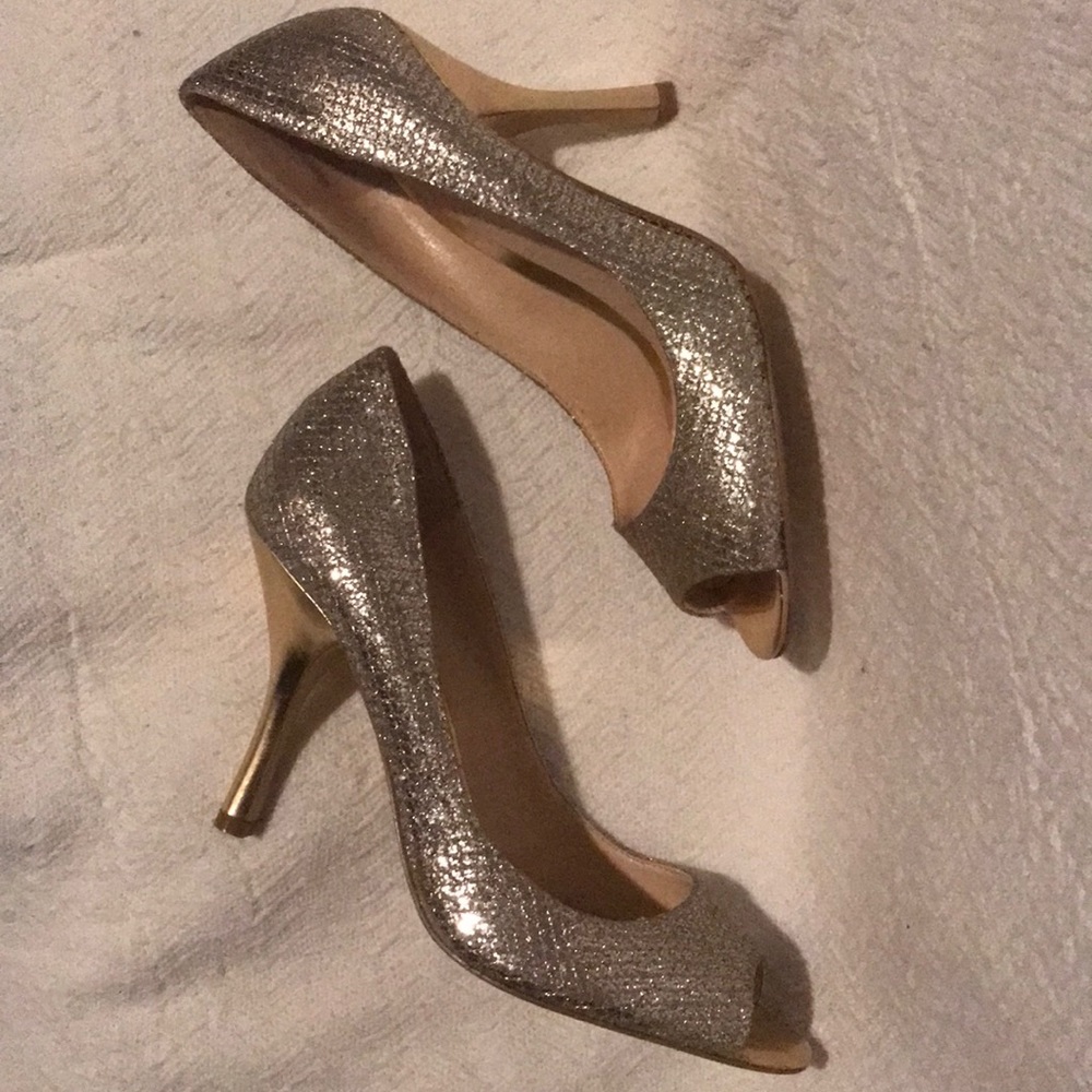 Nine West gold and silver glitter heels 8 1/2 ✨